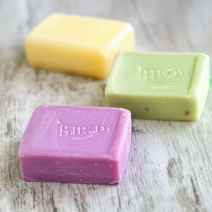 Afbeelding voor categorie Handgemaakte zeepblokken