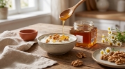 Theta Chamomile Honey with Nutrition per 10g Serving on a clean ecommerce background