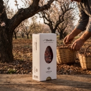 Lazaris Mandola Classic – Greek Caramelized Almonds, 200g on a clean ecommerce background